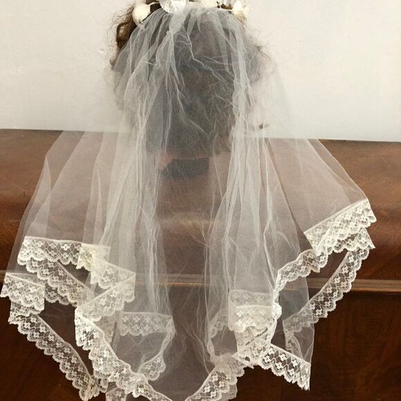 Bride Veil 2 Tier Vintage Handmade - Picture 1 of 3